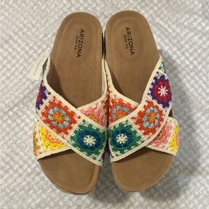 Arizona Jean Company Red and Pink Sandals with Cross-Strap Design